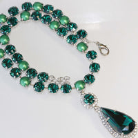 EMERALD Rebeka Necklace, Emerald Drop Pendant Necklace, deep green emerald Statement Necklace, Mother of The Bride Jewelry, Pearl Green