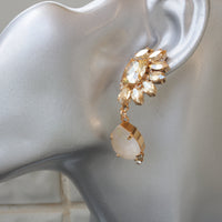 IVORY CHANDELIER EARRINGS, Statement Long Earrings, Wedding Champagne Jewelry, Bridal Earrings, Ivory Cream Rebeka earrings, Vintage Gold
