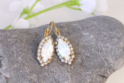 OPAL STUD Earrings, White Opal Earrings, Bridal White Wedding Earrings, Crystal Earrings, Bridesmaid Earrings Set  of 7, Small Stud Earrings