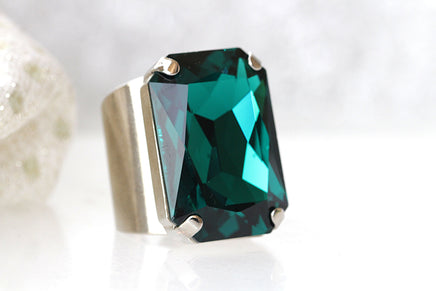 EMERALD RING, STATEMENT Green Stone Ring, Crystal Ring, Rebeka Ring, Large Cocktail Ring, Solitaire Big Ring,Emerald Cut Ring,Chunky Ring