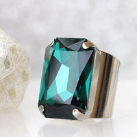 EMERALD RING, STATEMENT Green Stone Ring, Crystal Ring, Rebeka Ring, Large Cocktail Ring, Solitaire Big Ring,Emerald Cut Ring,Chunky Ring