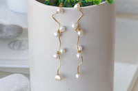 PEARL DANGLE EARRINGS