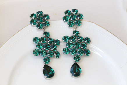 Mother Of the Brides EMERALD EARRINGS, Emerald Green Earring, Statement Earrings,Rebeka Bridal Earrings, Wedding Shoulders Drop Clusters,