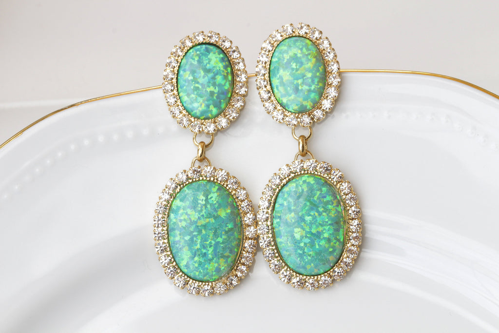 Earring 5 mm Lime green opal with smooth edge 925  Kila Jewels Copenhagen