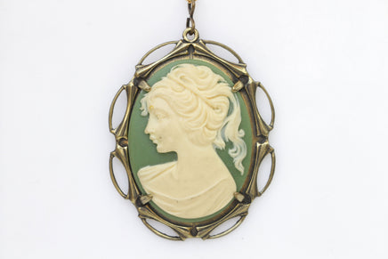 Cameo Necklace, Green Necklace, Cameo Pendant, Olive Green Jewelry, Lady Cameo Necklace, Victorian Style, Acrylic Cameo , Mother&#39;s Day Gift