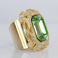 PERIDOT STATEMENT RING, Light Green Filigree Ring, Rebeka Ring, Chunky Big Ring, Peridot Crystal Ring, Emerald Cut Cocktail Gold Green