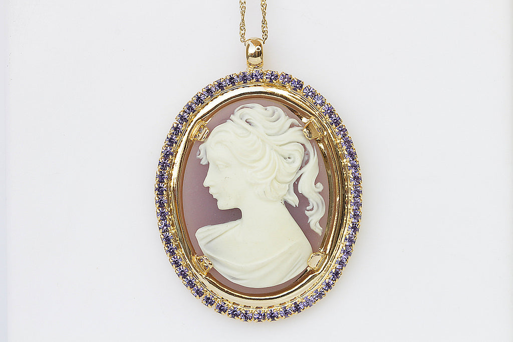 PURPLE Cameo Necklace, Light Amethyst Necklace, Cameo Pendant, Lady Cameo Necklace, Vintage Style, Statement Cameo Necklace, Mom Gift Idea