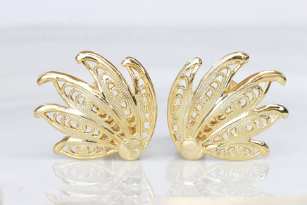 GOLD CLIPON EARRINGS, Non pierced Stud earring, Clip on Leaf earrings, Bridal Clip On earrings, 24K Gold Platedclip earrings, Leaves Jewelry