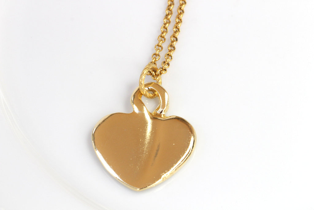 GOLD HEART NECKLACE, Everyday Heart Necklace, Wife Gift Ideas, Valentine&#39;s Present, Statement Necklace, Mother&#39;s Day,Medium Pendant Necklace