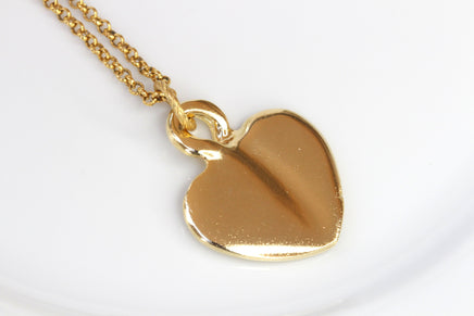 GOLD HEART NECKLACE, Everyday Heart Necklace, Wife Gift Ideas, Valentine&#39;s Present, Statement Necklace, Mother&#39;s Day,Medium Pendant Necklace