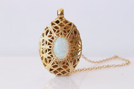 Opal Locket Necklace, Opal Gold Statement Necklace,Keepsake, Oval Locket,Gift For Her, Fire Opal Necklace, Photo Locket Filigree Necklace,