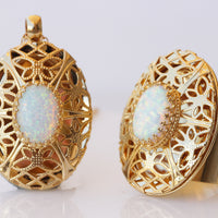 Opal Locket Necklace, Opal Gold Statement Necklace,Keepsake, Oval Locket,Gift For Her, Fire Opal Necklace, Photo Locket Filigree Necklace,