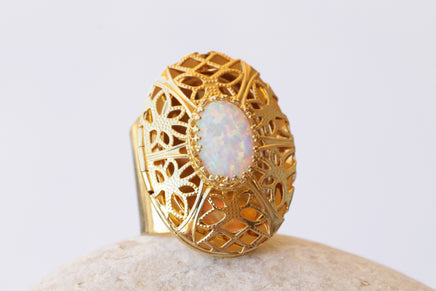 Opal Locket Ring, Opal Gold Statement Ring,Keepsake Ring, Oval Locket, Vintage Style, Fire Opal Ring, Memorial Photo Locket Filigree Ring,