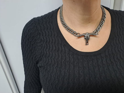 BULLHEAD NECKLACE, Chunky Bull Skull Necklace,Dark Silver Statement necklace,Large Buffalo Pendant Necklace With Chunky Chain,Unisex Jewelry