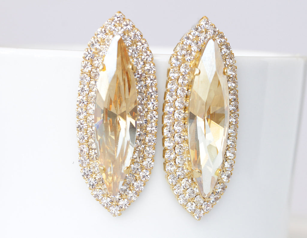 Mia by Tanishq 22 Karat Yellow Gold Brilliant Broad Hoop Earrings :  Amazon.in: Fashion