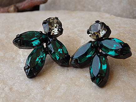 Cluster earrings. Emerald crystal Rebeka earrings. Green gray earrings. Cocktail stud earrings. Women jewelry gift. Estate earrings .