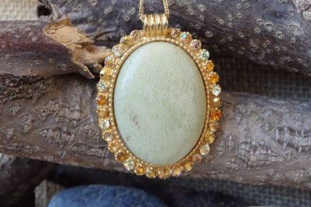 Jasper Pendant Necklace. Statement Gemstone Necklace. Mineral Gemstone And Rebeka Necklace. Yellow Stone Necklace. Big Gold Pendant.