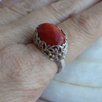 Ladies Jewelry. Coral Natural Silver Sterling 925 Ring. Red Coral Ring. Filigree Crown Silver Ring. Red Stone Ring. Etnhic Boho Coral Ring.