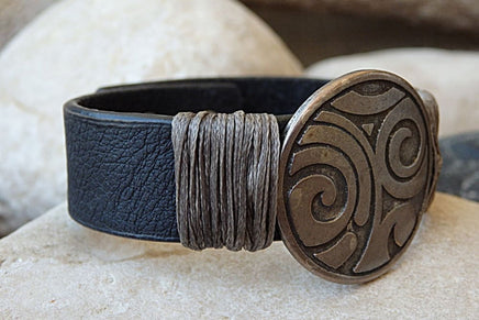 Leather Bracelet. Mens Leaher Bracelet . Unisex Leather Bracelet . Black Leather Bracelet. Women Coin Leather Bracelet. Silver And Leather