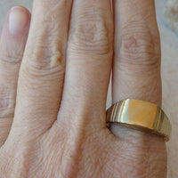 Patterned Ring. Gold Signet Ring. Seal Ring. Elegant Ring. 14K Gold Ring. Texture Ring. Metalwork Jewelry