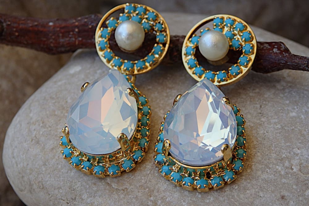 Pearl Bride Earrings. Opal Chandelier Earrings