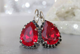 Red Black Earrings