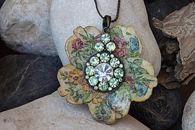 Seashell Pendant Necklace. Green Blooming Necklace. Rebeka Necklace. Vintage Style One Of A Kind Necklace.flower Multi Color Necklace