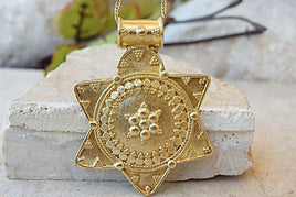 Star Of David Charm. Star Of David Pendant. Jewish Jewelry. Gold Necklace. Filigree Magen David Necklace. Ethnic Necklace. Hanukkah Gift