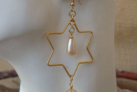 Star Of David Earrings. Jewish Jewelry. Israeli Jewelry. Hebrew Jewelry. Shema Israel Jewelry. Gold Peach Pearl Rebeka Wedding Gift