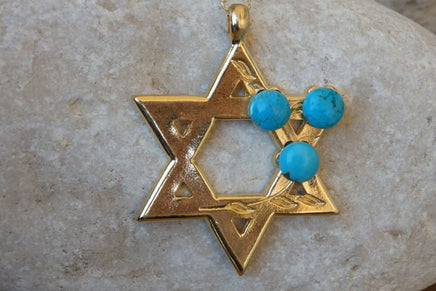 Turquoise Gold Star Of David Necklace. Jewish Star Jewelry. Statement Magen David Charms. Symbolic Jewish Jewelry. Jewish Ideas Gift.