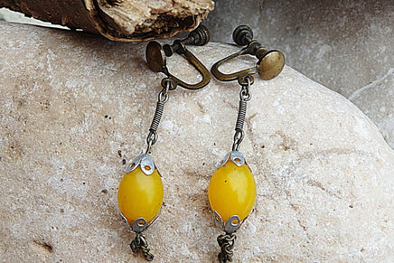 Vintage Clip On Earrings