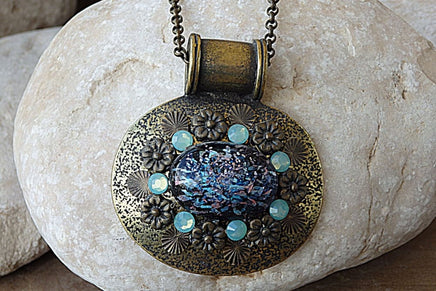 Vintage Style Crystal Rebeka Necklace