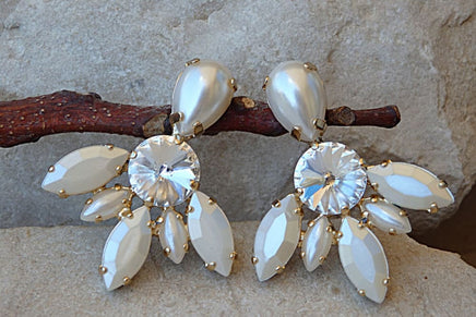 White Pearl Stud Cluster Earrings